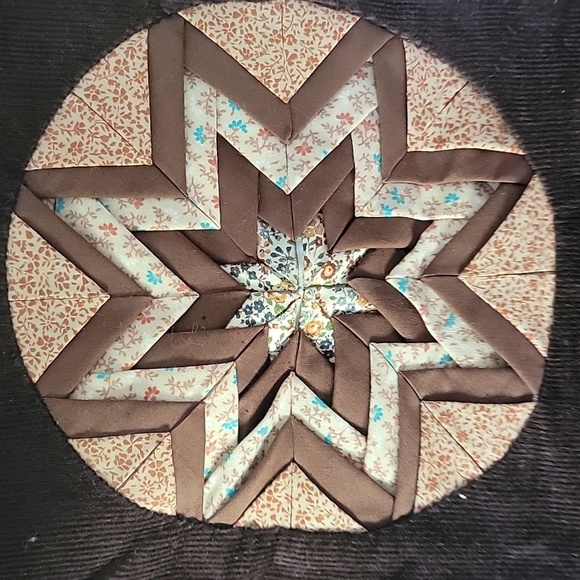 VINTAGE, QUILTED HAND BAG - Picture 3 of 4